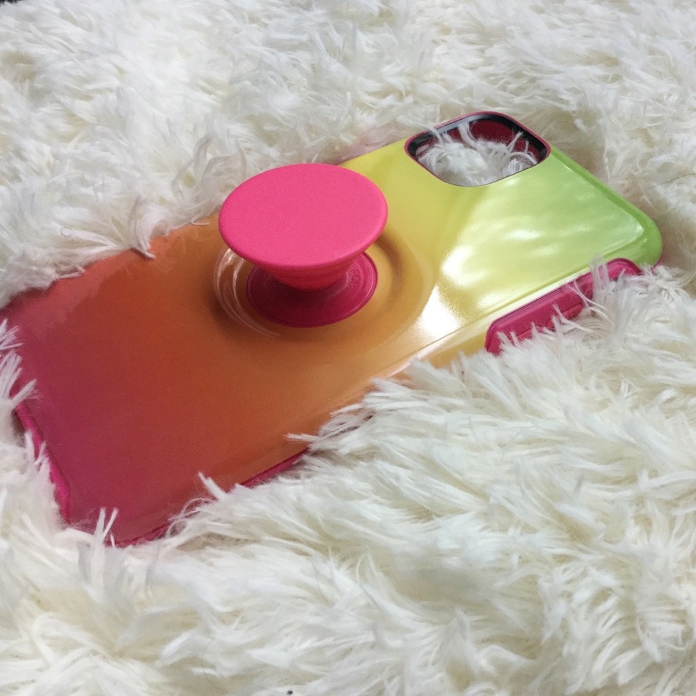 (SOLD OUT) - iPhone 11 Pro Pop Socket Case RECOVERED